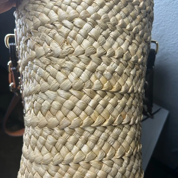 Michael Kors straw handbag - Picture 7 of 12